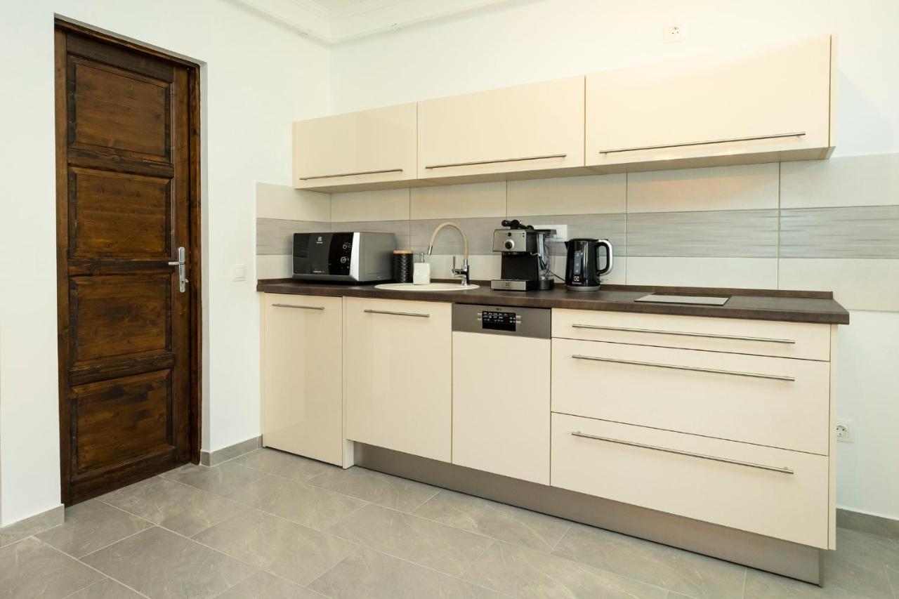 Apartamento Zsendülő Apartman Eger Exterior foto