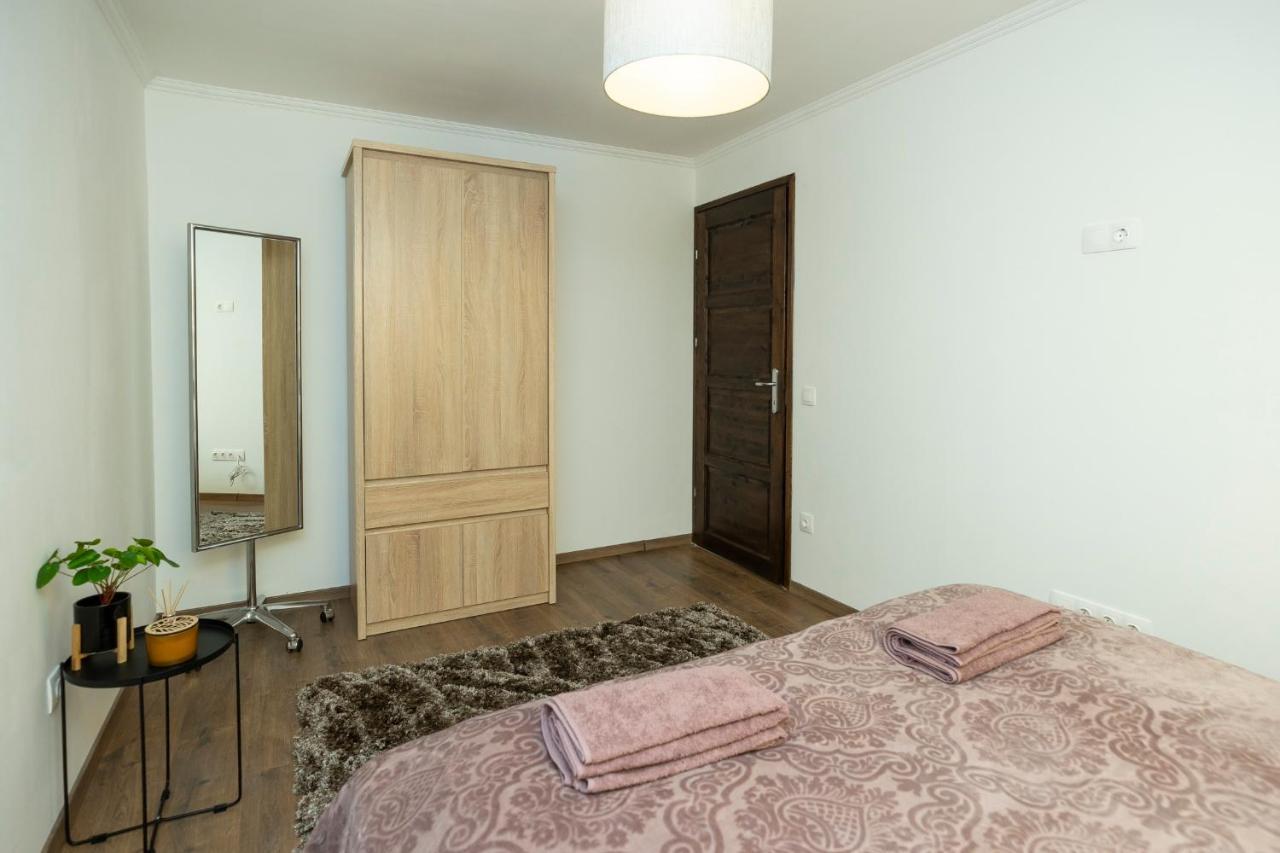 Apartamento Zsendülő Apartman Eger Exterior foto